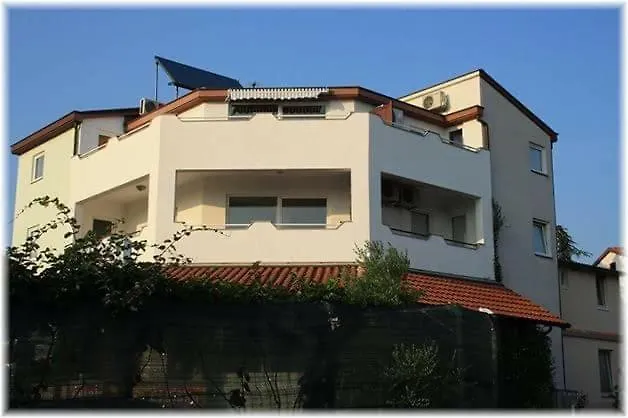 Studio Apartment With Free Parking And No Balcony But Terase In Front Of The House Pula 0*,  Croatia