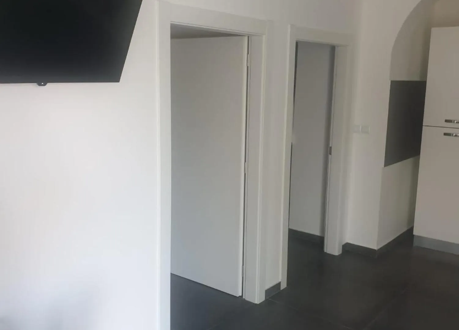 Studio Apartment With Free Parking And No Balcony But Terase In Front Of The House Pula Croatia